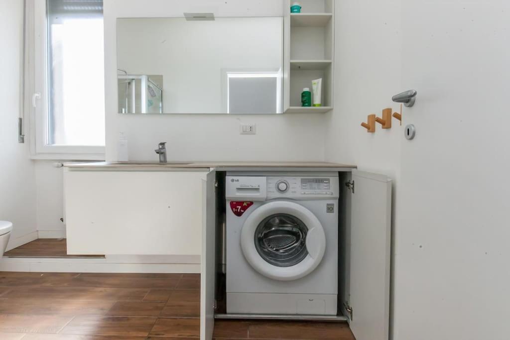 Bocconi And Navigli Apartment Milano Ngoại thất bức ảnh